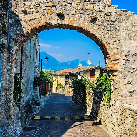 5 Minutes From The Garda - La Balbiana * Montinelle
