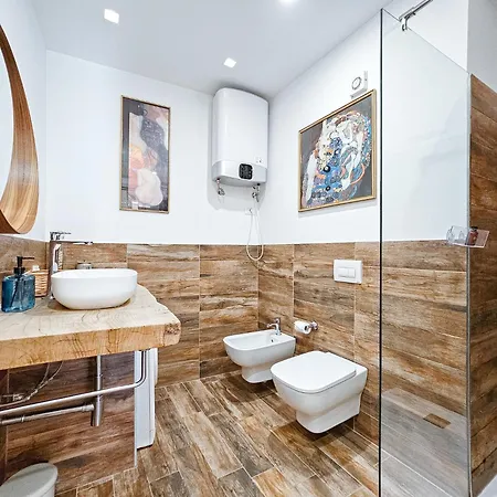 5 Minutes From The Garda - La Balbiana Apartment *