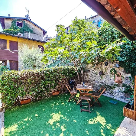 5 Minutes From The Garda - La Balbiana Montinelle
