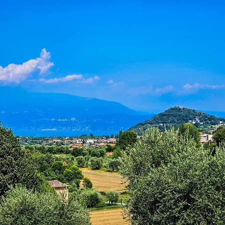 5 Minutes From The Garda - La Balbiana شقة *